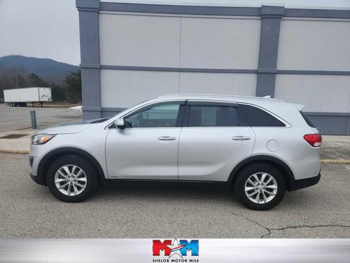 2018 Kia Sorento LX