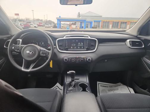 2018 Kia Sorento LX