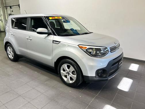 Bright Silver 2018 Kia Soul Base