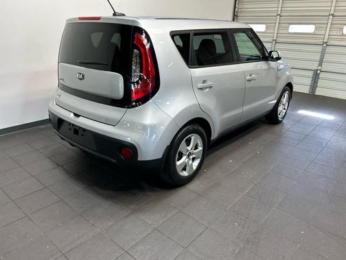 Bright Silver 2018 Kia Soul Base