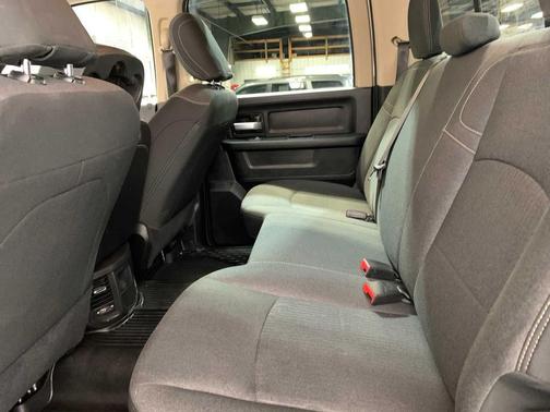 2019 RAM 3500 Tradesman Crew Cab 4x4 8' Box