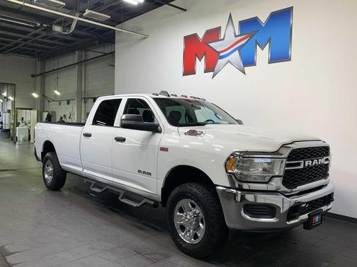2019 RAM 3500 Tradesman Crew Cab 4x4 8' Box