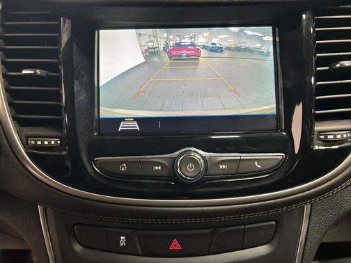 Sandy Ridge Metallic 2018 Chevrolet Trax LT