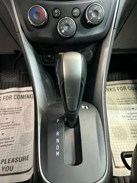 Sandy Ridge Metallic 2018 Chevrolet Trax LT