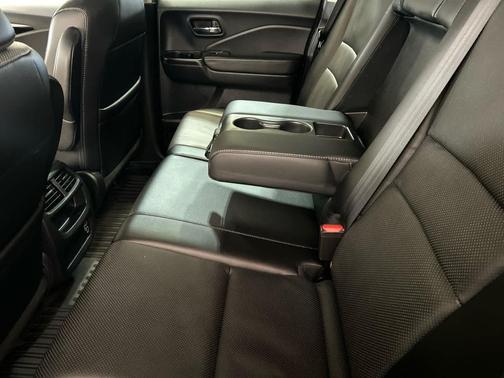 Crystal Black Pearl 2020 Honda Ridgeline RTL-E
