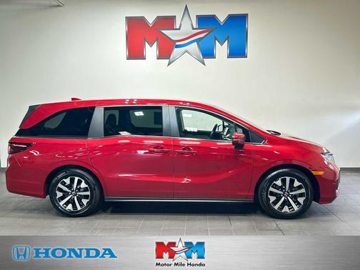 Radiant Red Metallic II 2025 Honda Odyssey EX-L