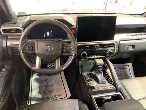 2025 Toyota Tacoma TRD Sport