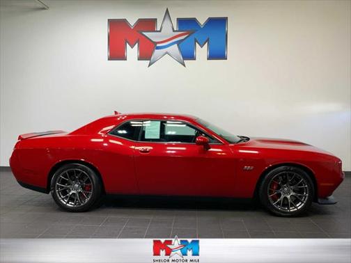 2016 Dodge Challenger SRT 392