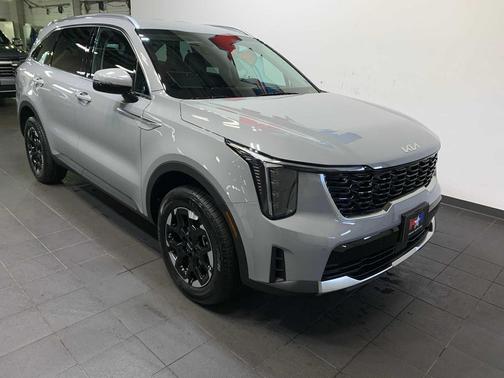 Wolf Gray 2026 Kia Sorento S