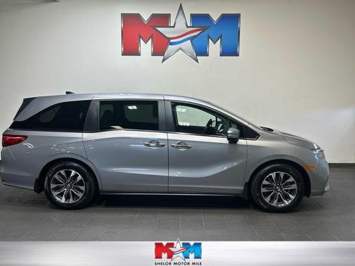 Lunar Silver Metallic 2023 Honda Odyssey EX-L