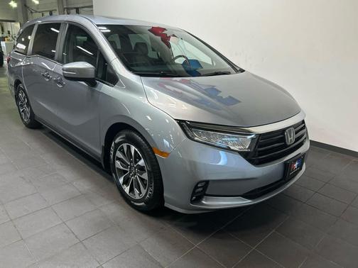 Lunar Silver Metallic 2023 Honda Odyssey EX-L