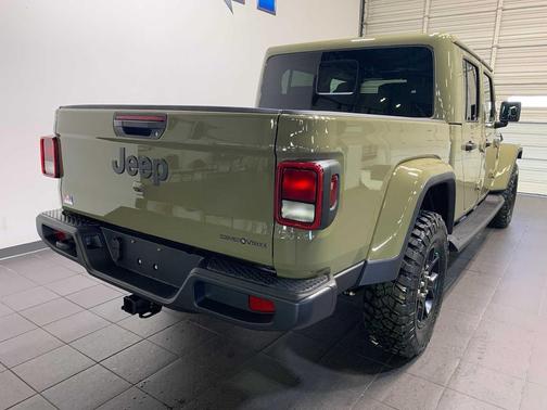 2025 Jeep Gladiator High Tide