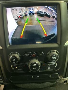 Diamond Black Crystal Pearlcoat 2022 RAM 1500 Classic Warlock Crew Cab 4x4 5'7' Box