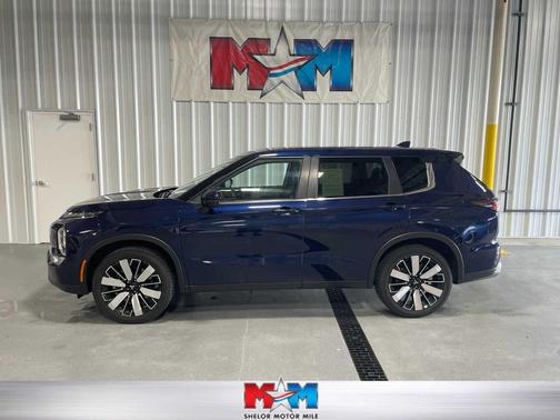 Cosmic Blue Metallic 2025 Mitsubishi Outlander SE S-AWC