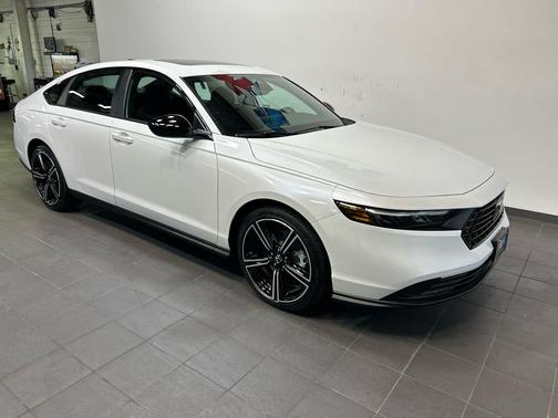 Platinum White Pearl 2026 Honda Accord Hybrid Sport