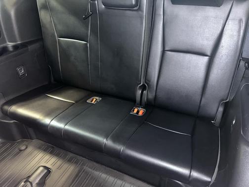 Magnetic Gray Metallic 2022 Toyota Highlander Hybrid XLE