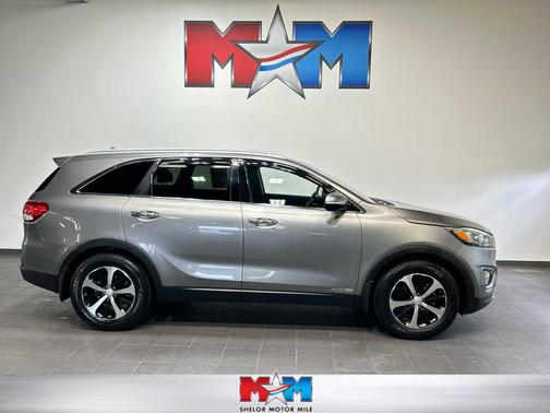 Titanium Silver 2017 Kia Sorento EX