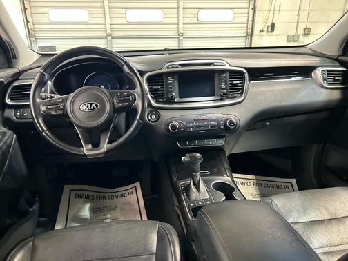 Titanium Silver 2017 Kia Sorento EX