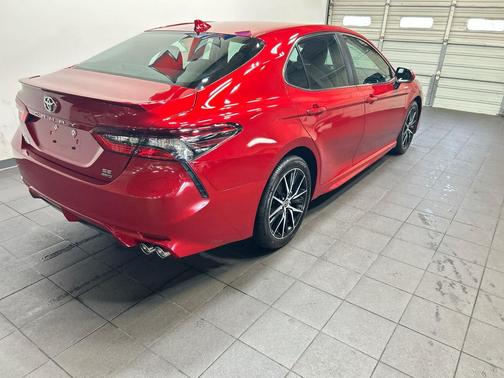 Supersonic Red 2023 Toyota Camry SE