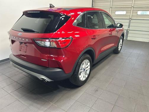 RAPID RED MET TINTED CC 2020 Ford Escape SE