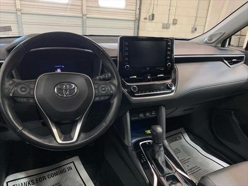 2022 Toyota Corolla Cross XLE