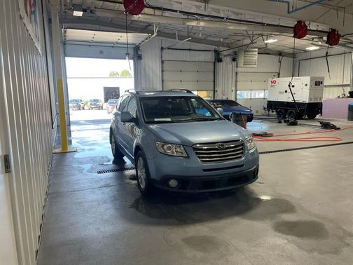 Sky Blue Metallic 2010 Subaru Tribeca 3.6 R Limited