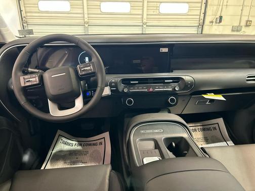 Shimmering Silver 2027 Hyundai Palisade Hybrid SEL 8P