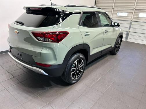 GVR CACTI GREEN 2026 Chevrolet Trailblazer LT