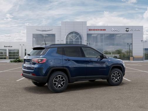 Fathom Blue Pearl Coat 2026 Jeep Compass Trailhawk