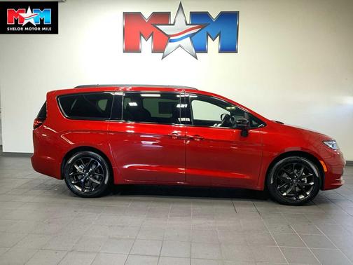 2026 Chrysler Pacifica Limited