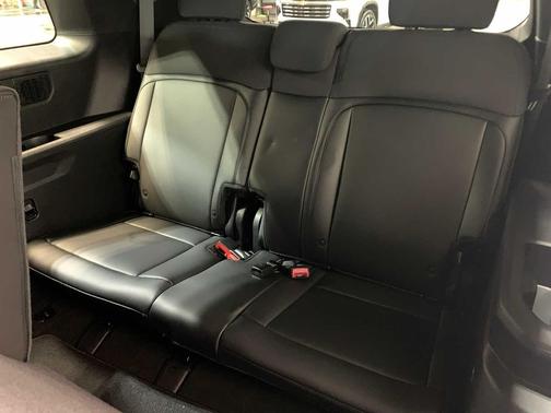 GLACIAL WHITE 2027 Kia Telluride LX
