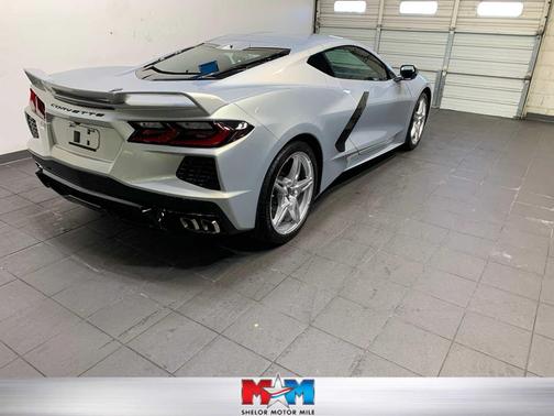 2021 Chevrolet Corvette Stingray w/2LT