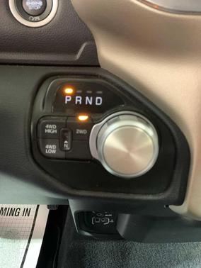 2022 RAM 2500 Laramie Crew Cab 4x4 6'4' Box