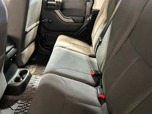 Granite Crystal Metallic Clearcoat 2016 Jeep Wrangler Unlimited Sport