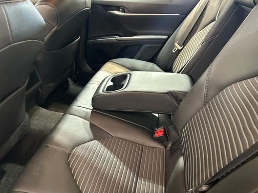Supersonic Red 2020 Toyota Camry SE