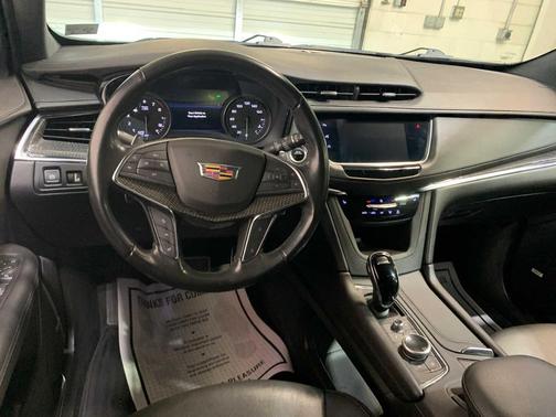 2020 Cadillac XT5 Sport