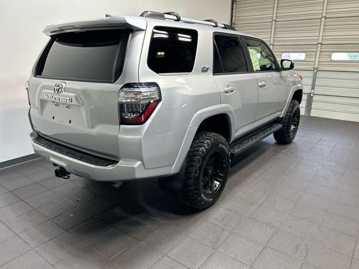 Classic Silver Metallic 2021 Toyota 4Runner SR5