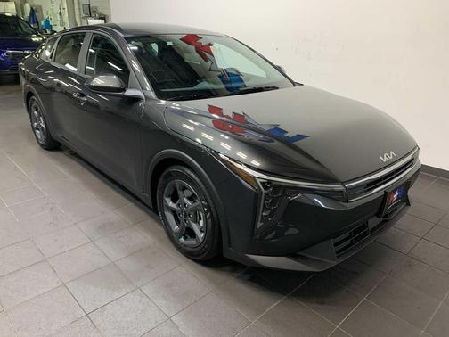 GRAY 2026 Kia K4 LXS