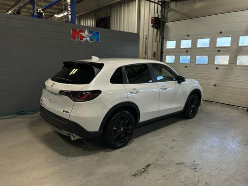 2026 Honda HR-V AWD Sport