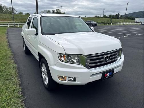 Taffeta White 2014 Honda Ridgeline RTL