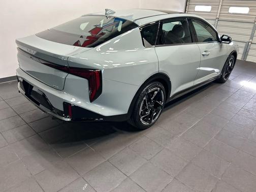 Morning Haze 2026 Kia K4 GT-Line