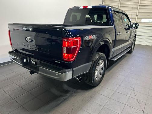 Antimatter Blue Metallic 2021 Ford F-150 XLT