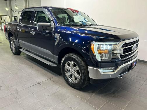 Antimatter Blue Metallic 2021 Ford F-150 XLT
