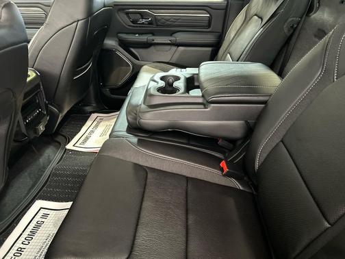 Ivory White Tri-Coat Pearlcoat 2027 RAM 1500 Limited
