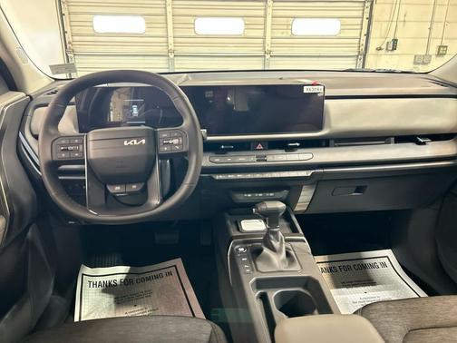 Iceberg Green 2027 Kia Seltos S