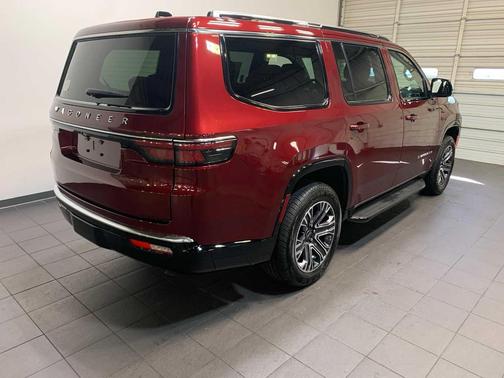 2025 Jeep Wagoneer 4x4