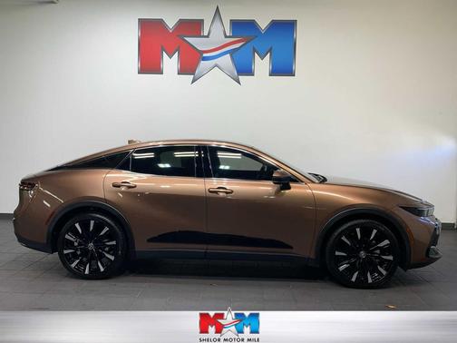 2025 Toyota Crown Platinum