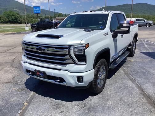 Polar White Tricoat 2026 Chevrolet Silverado 2500 High Country