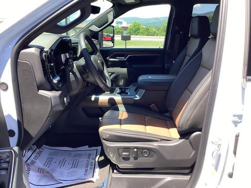 Polar White Tricoat 2026 Chevrolet Silverado 2500 High Country