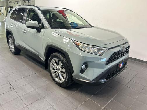 Lunar Rock 2019 Toyota RAV4 XLE Premium